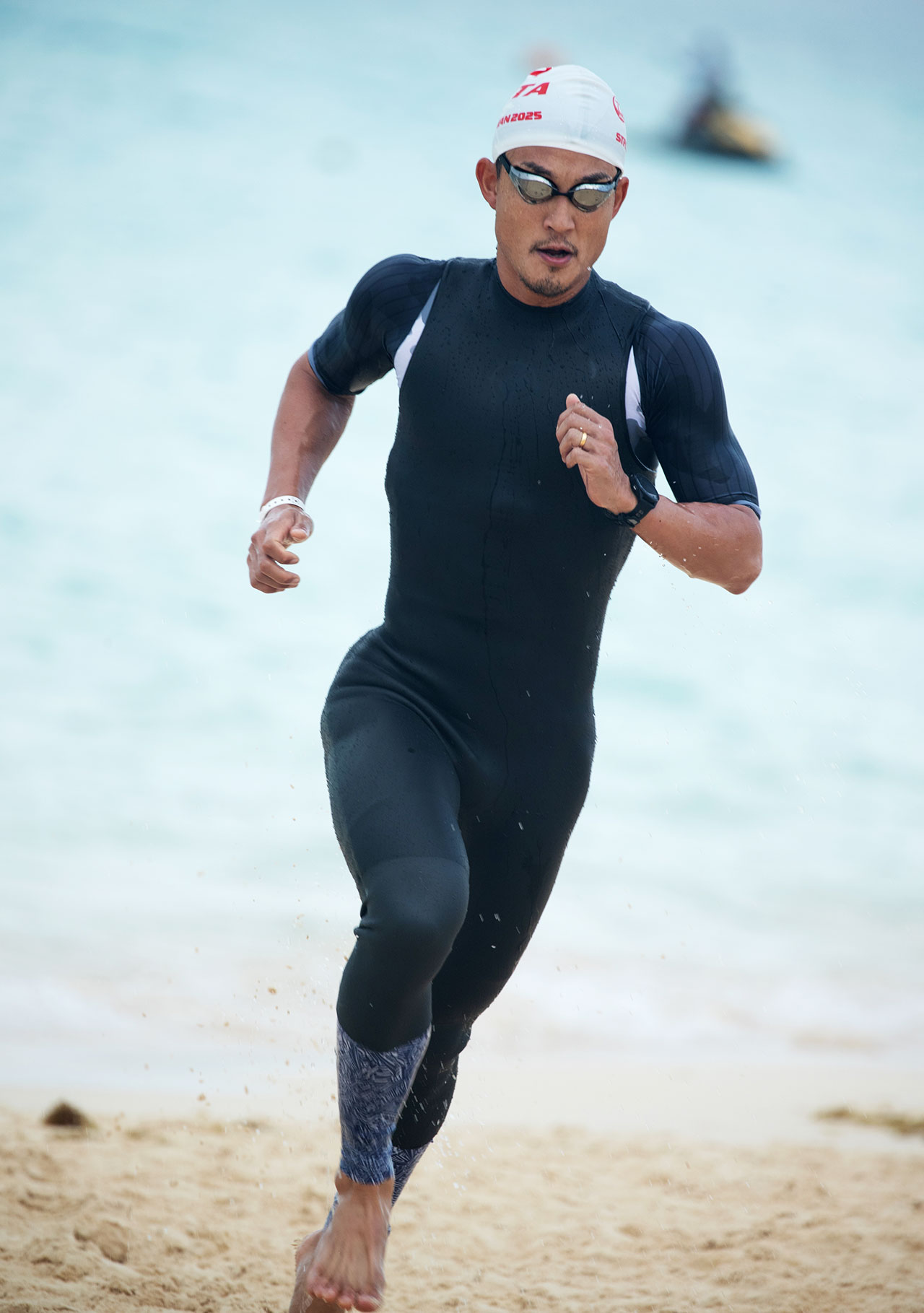 古谷選手 本社エントランス